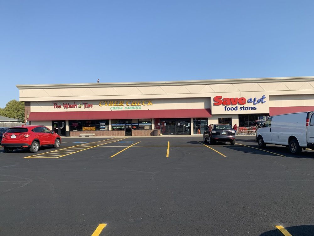 Save-A-Lot Anchored Center: 4900 West Broad Street, Columbus, OH 43228